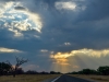 Vreemde wolken boven de Kalahari.